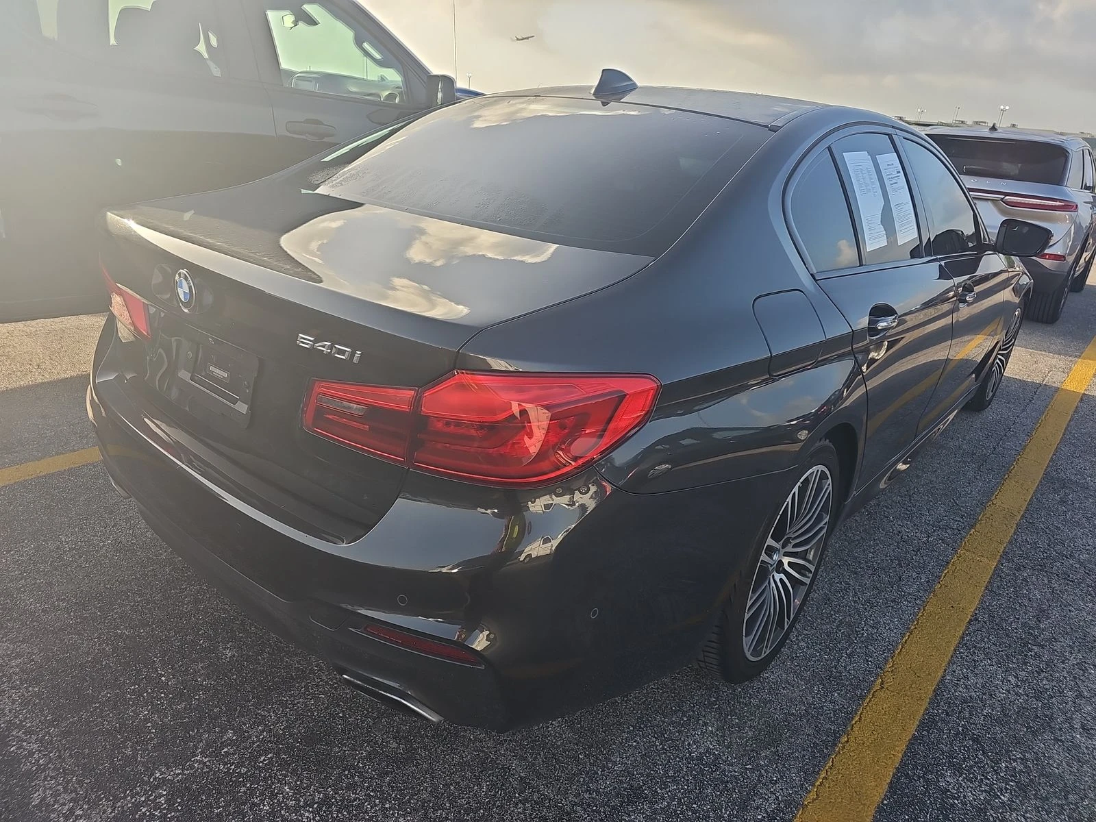 BMW 540 M* SPORT* ДИГИТАЛНО* ТАБЛО* ПОДГРЕВ* КАМЕРА* КЕЙЛЕ - изображение 2