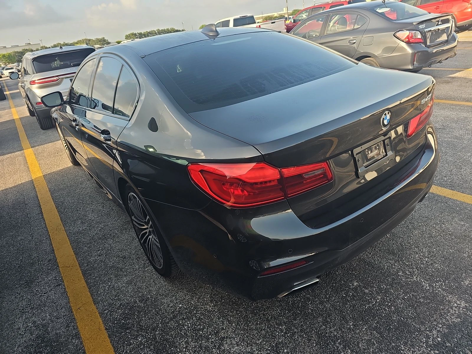 BMW 540 M* SPORT* ДИГИТАЛНО* ТАБЛО* ПОДГРЕВ* КАМЕРА* КЕЙЛЕ - изображение 4