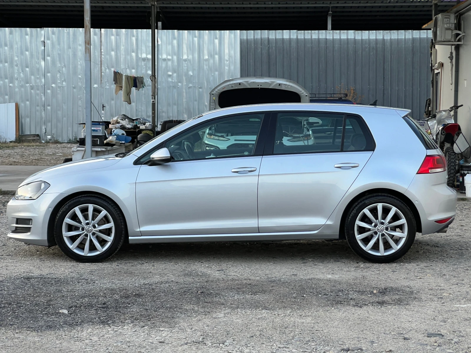 VW Golf 1.6TDI-110к.с.DSG/EURO6B/Мултиволан/Нави/Алкантара - изображение 8