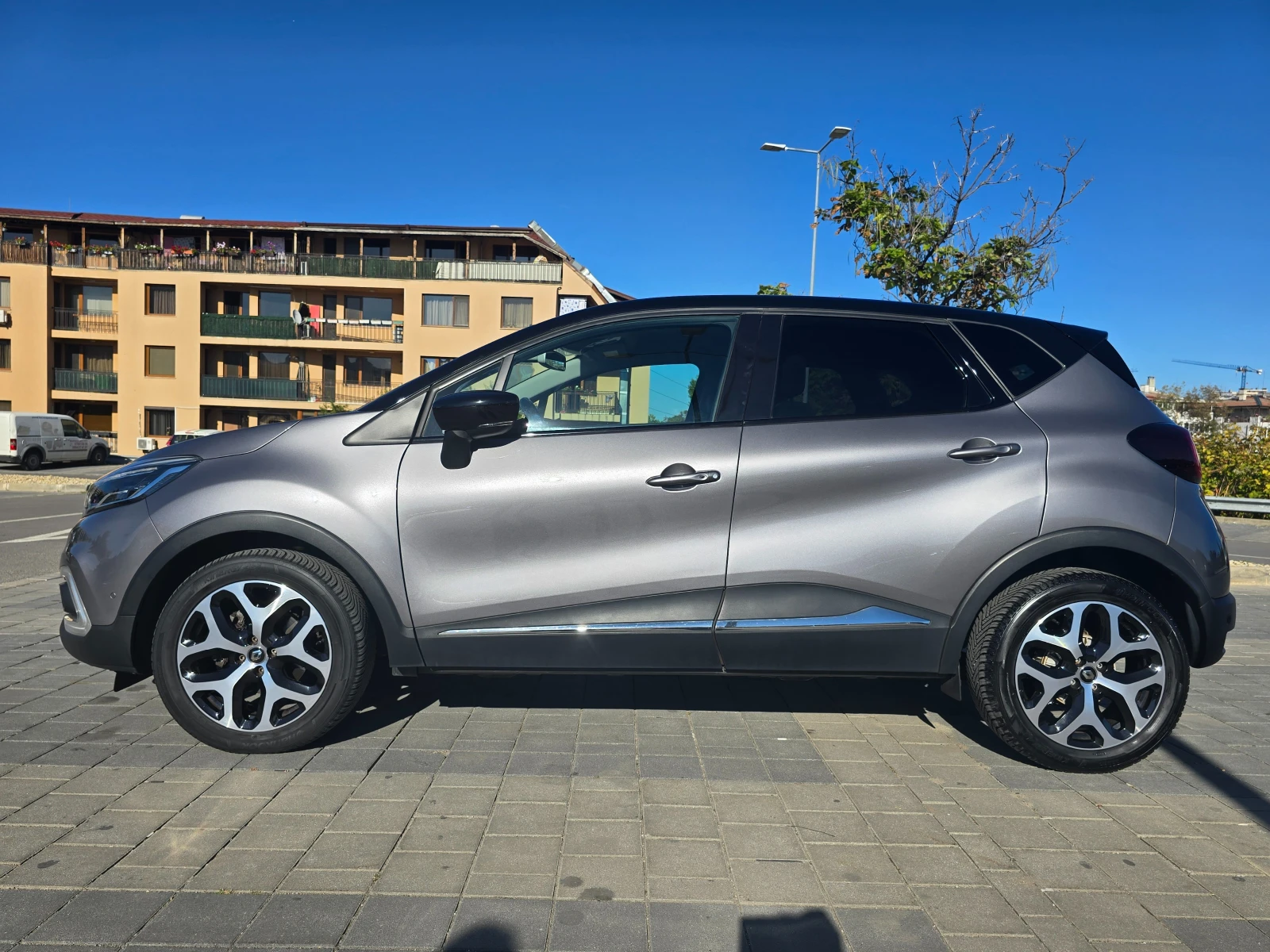 Renault Captur 1.3 TCe Collection, 2019, Нов внос, с фактура  - изображение 3