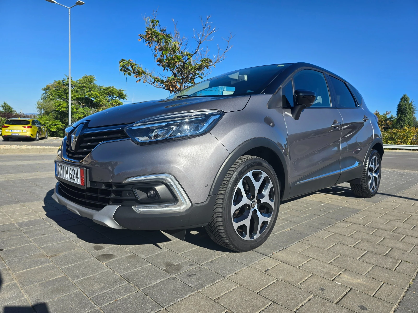 Renault Captur 1.3 TCe Collection, 2019, Нов внос, с фактура  - изображение 2