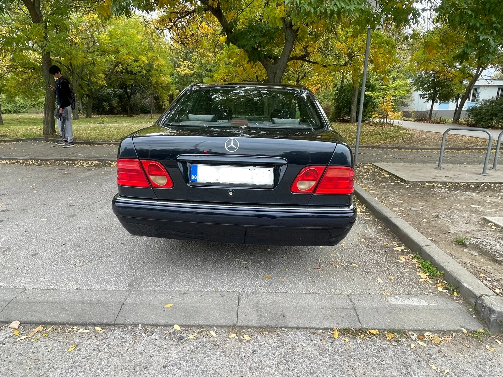 Mercedes-Benz E 250  - изображение 2