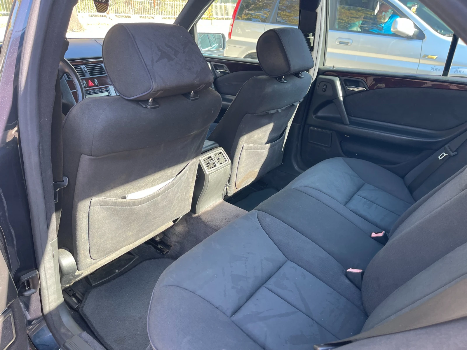 Mercedes-Benz E 250  - изображение 9