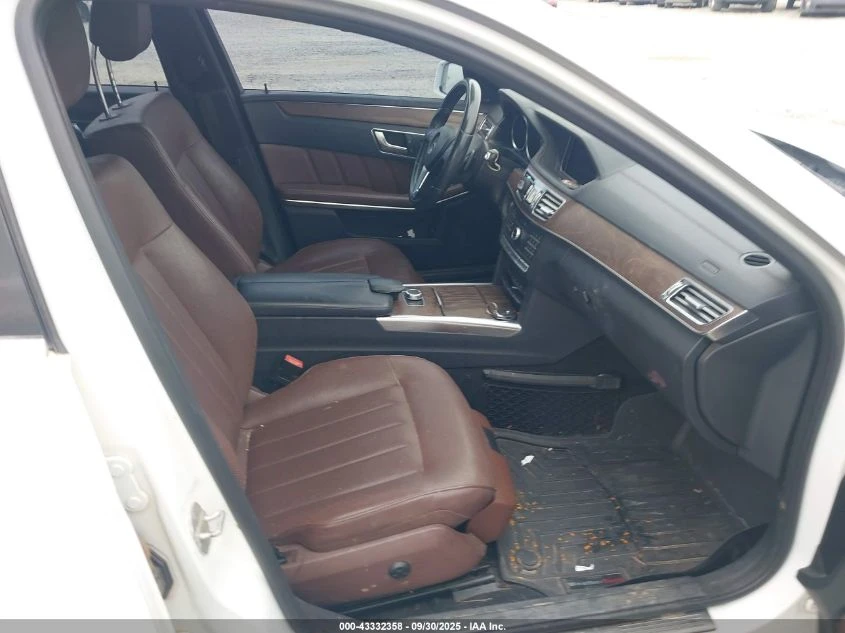 Mercedes-Benz E 400 2016 MERCEDES-BENZ E 400 - изображение 10