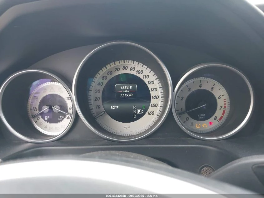 Mercedes-Benz E 400 2016 MERCEDES-BENZ E 400 - изображение 9