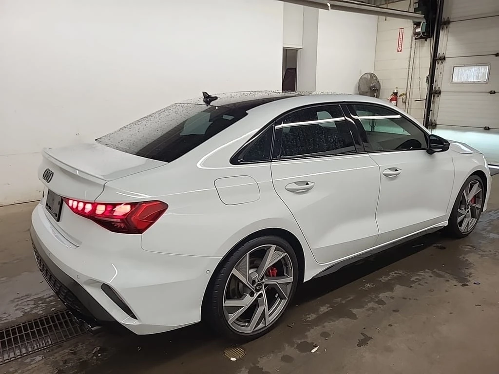 Audi S3 * PROGRESSIV * CARFAX * БЕЗ ПЪРВОНАЧАЛНА ВНОСКА - изображение 3