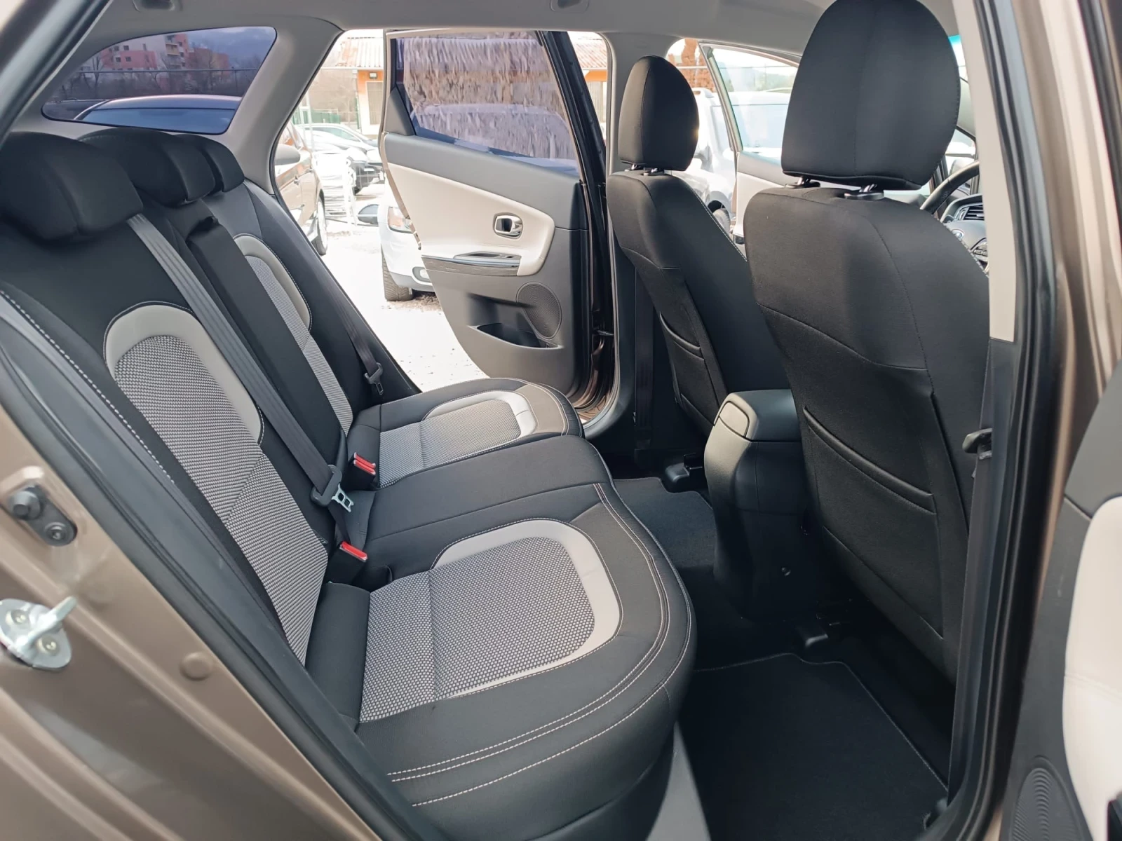 Kia Ceed CW 1.6i * * * ��������� !!! * * *  | Mobile.bg � ����������� 13