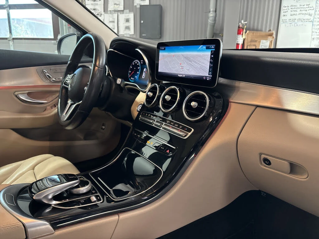 Mercedes-Benz C 300 ��G PACK* 9 G-Tronic* DISTRONIC* PANORAMA* MULTIBE | Mobile.bg � ����������� 11