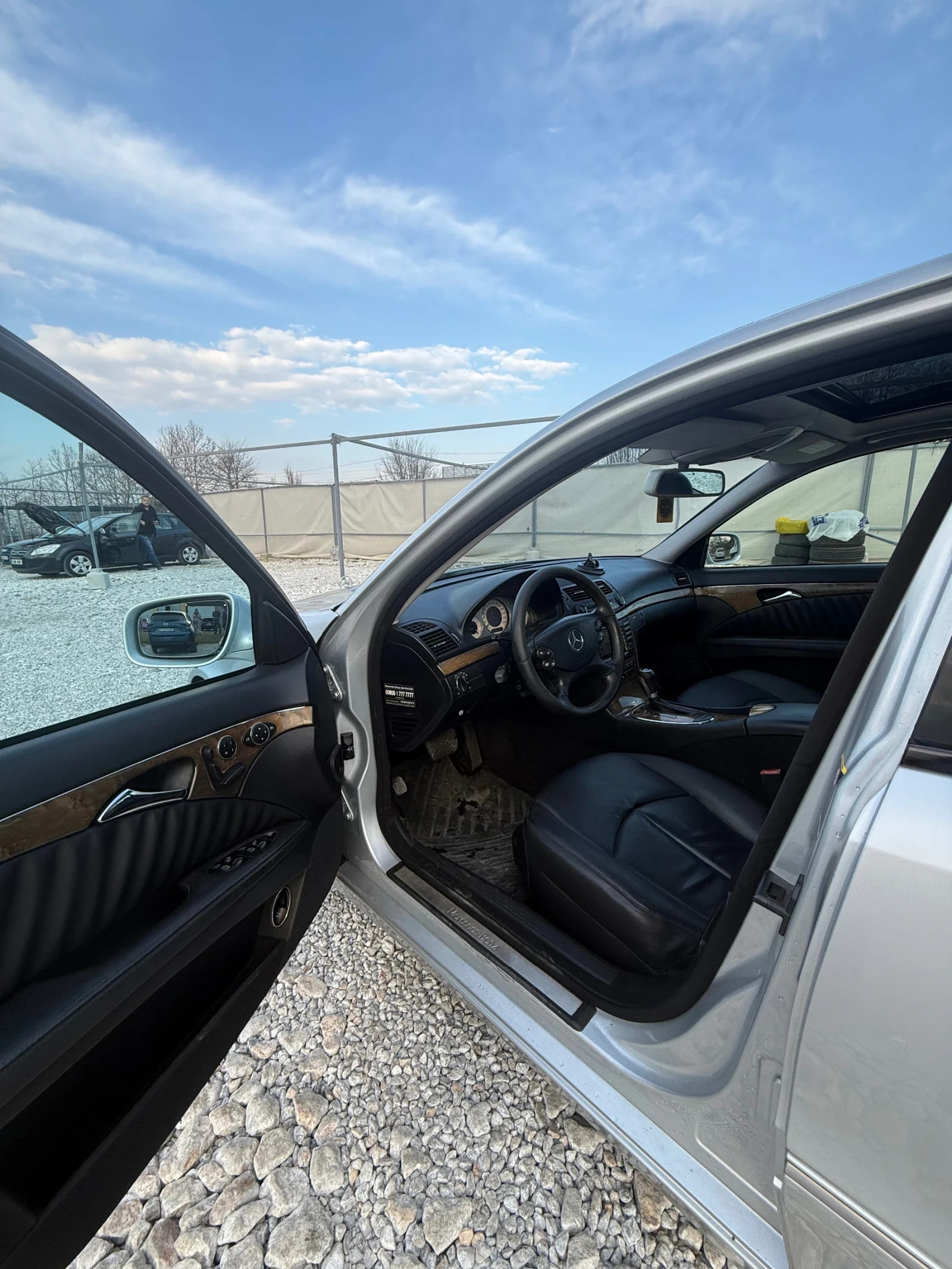 Mercedes-Benz E 320 Evo avantgarde, снимка 7 - Автомобили и джипове - 53732899