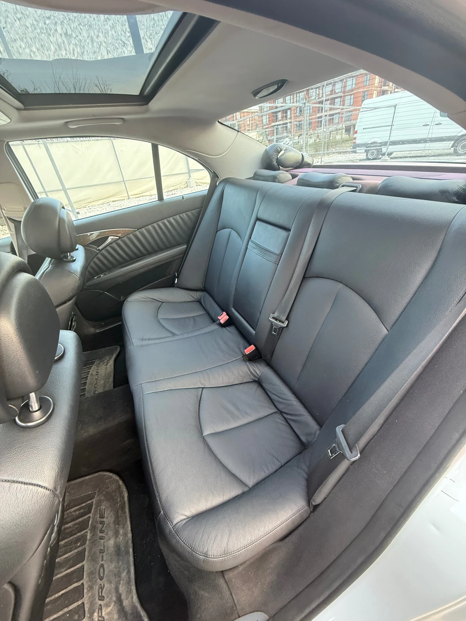 Mercedes-Benz E 320 Evo avantgarde, снимка 11 - Автомобили и джипове - 53732899