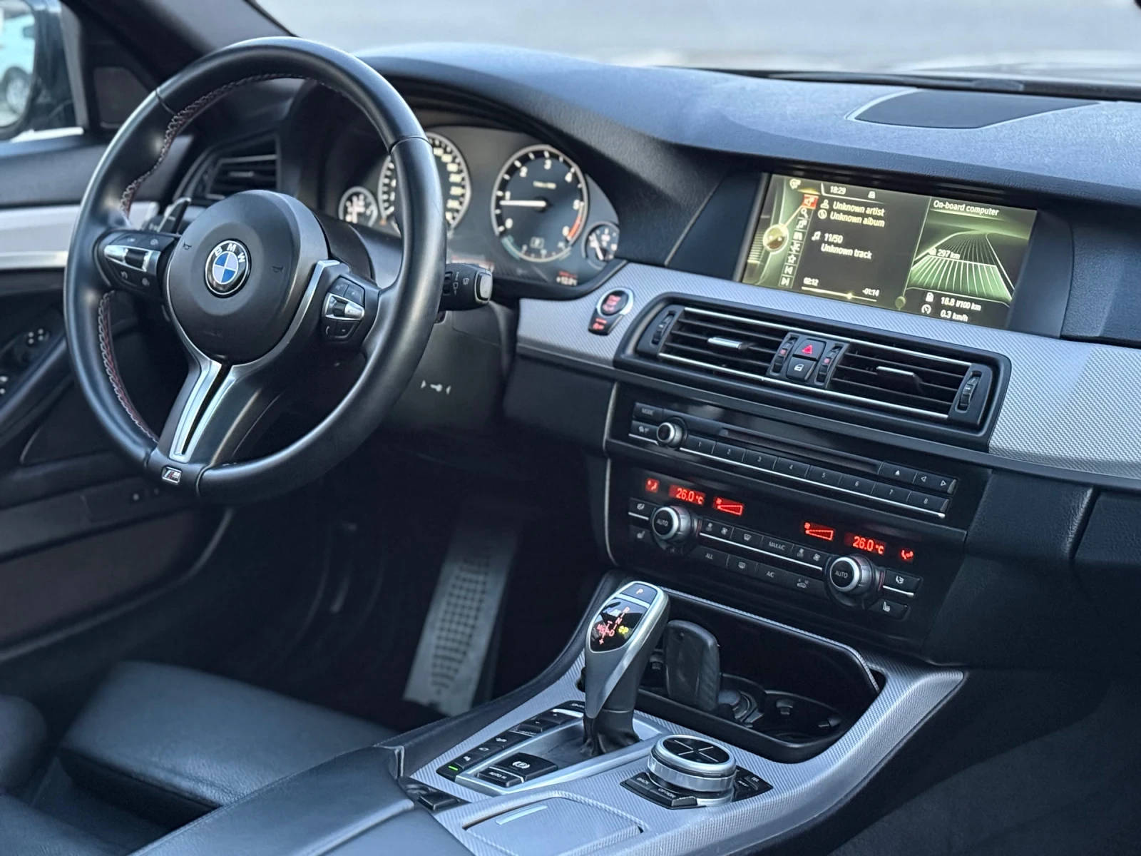 BMW 550 M Triple Turbo   xDriveAngel Eyes Bi-Xenon. Лизинг, снимка 13 - Автомобили и джипове - 53803220