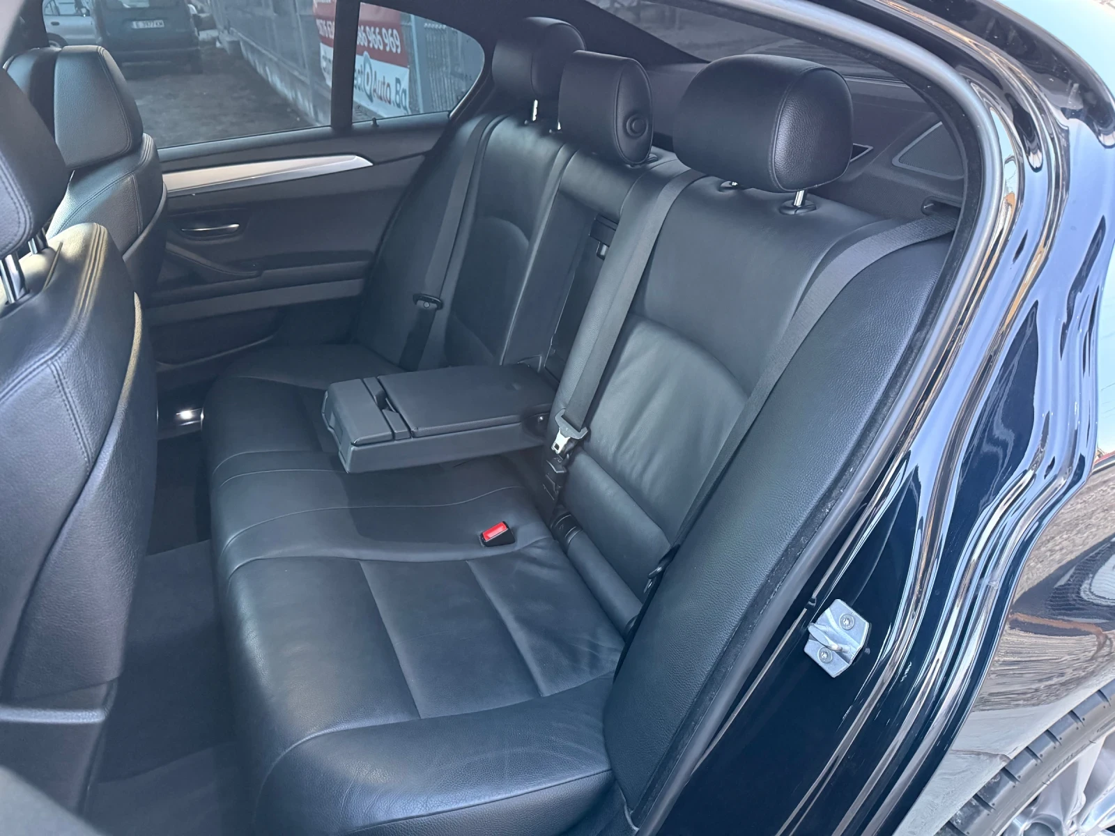 BMW 550 M Triple Turbo   xDriveAngel Eyes Bi-Xenon. Лизинг, снимка 11 - Автомобили и джипове - 53803220