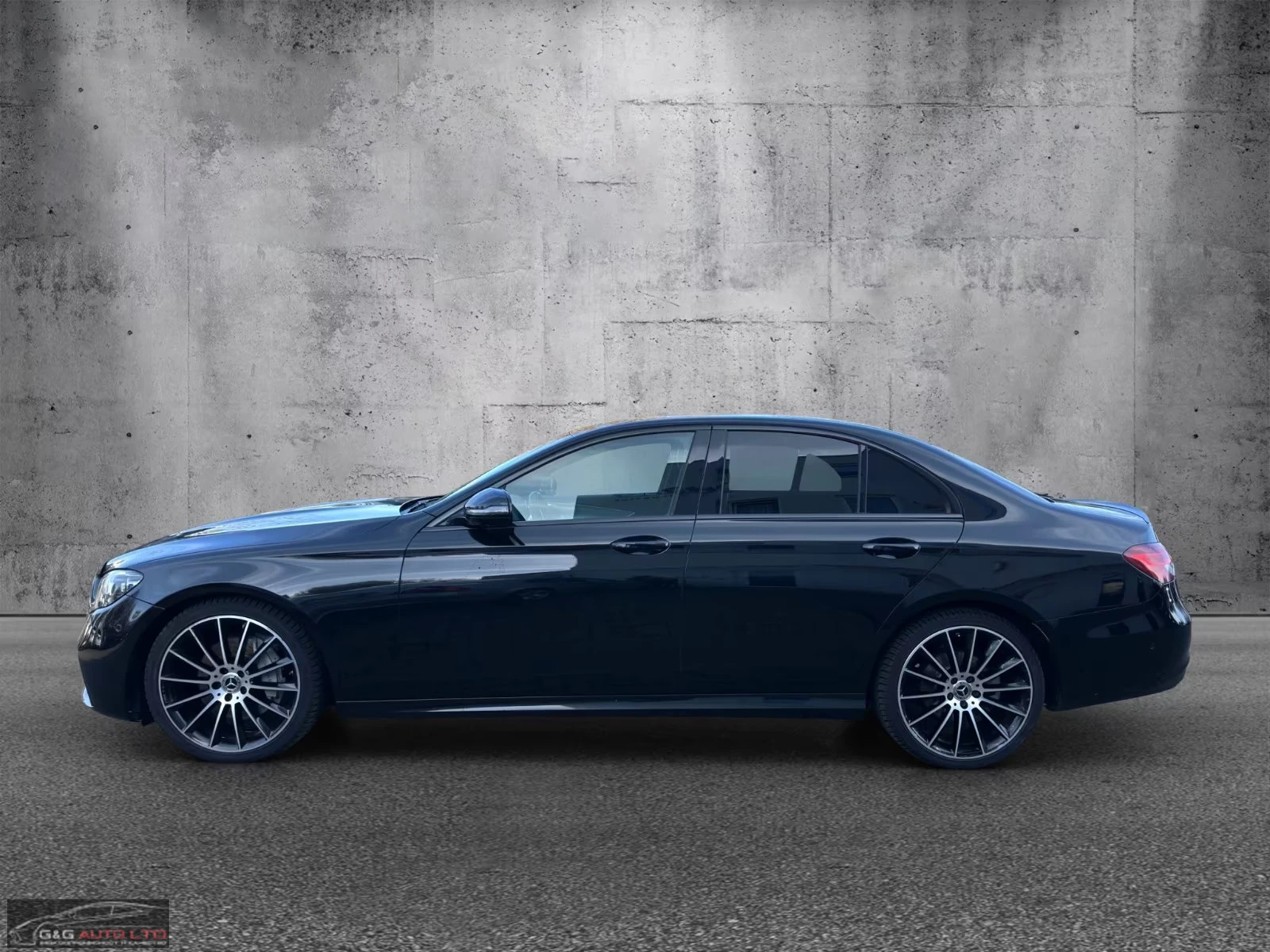 Mercedes-Benz E 220 d/AMG/194HP/HUD/360/NAVI/LED/KLESS/DIGI/ACC/924g, снимка 3 - Автомобили и джипове - 53829087