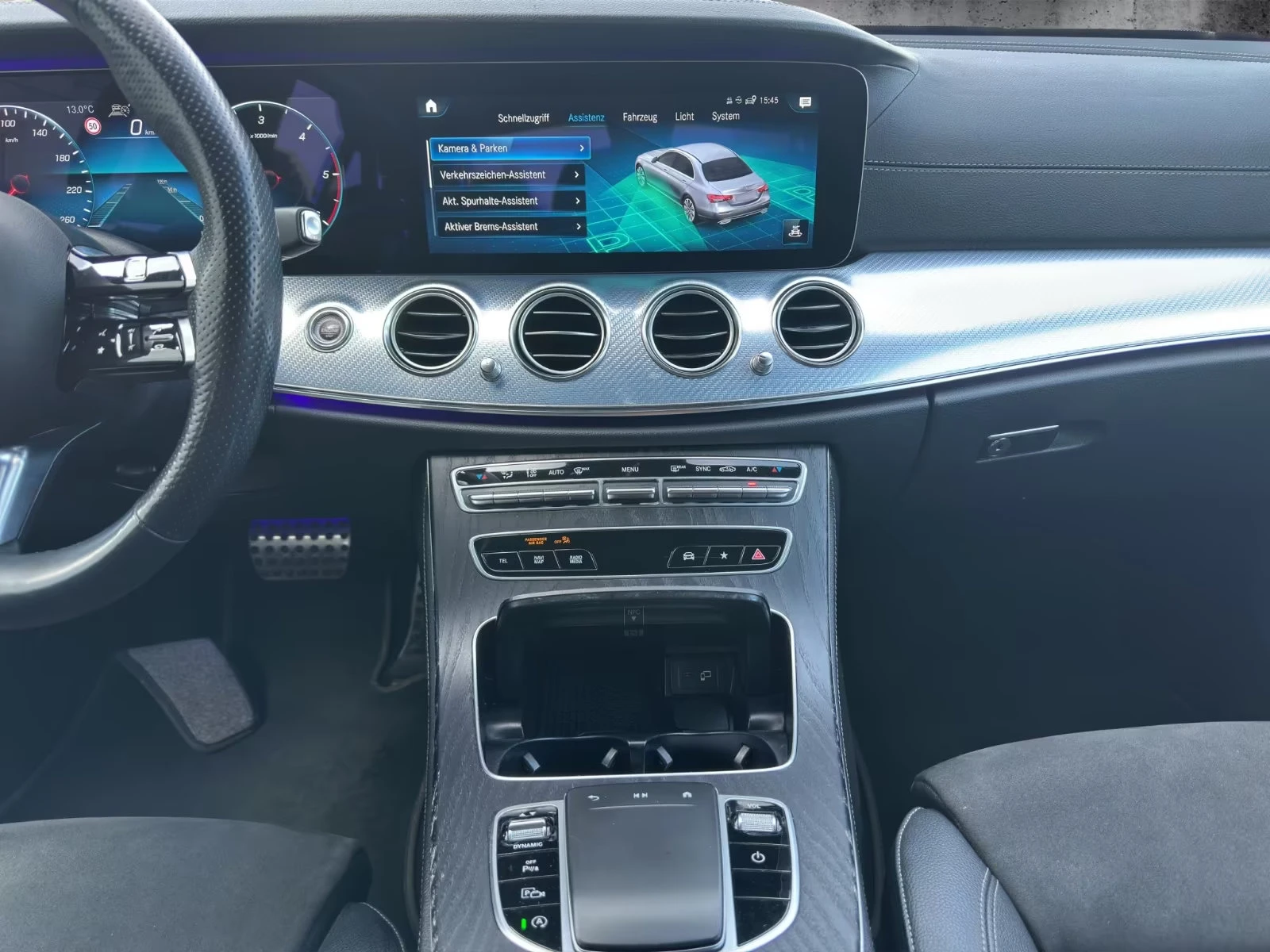 Mercedes-Benz E 220 d/AMG/194HP/HUD/360/NAVI/LED/KLESS/DIGI/ACC/924g, снимка 14 - Автомобили и джипове - 53829087