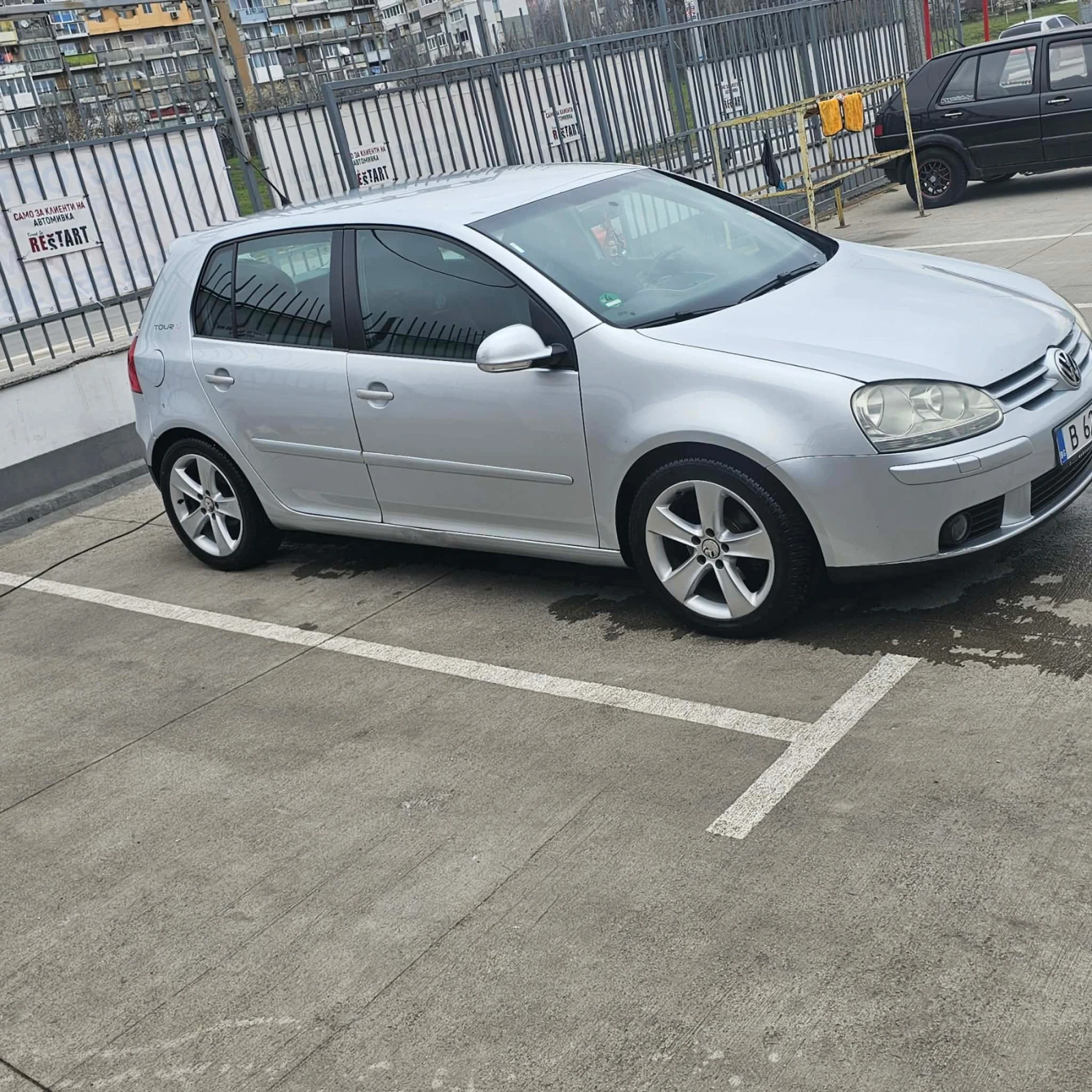 VW Golf, снимка 4 - Автомобили и джипове - 53934241