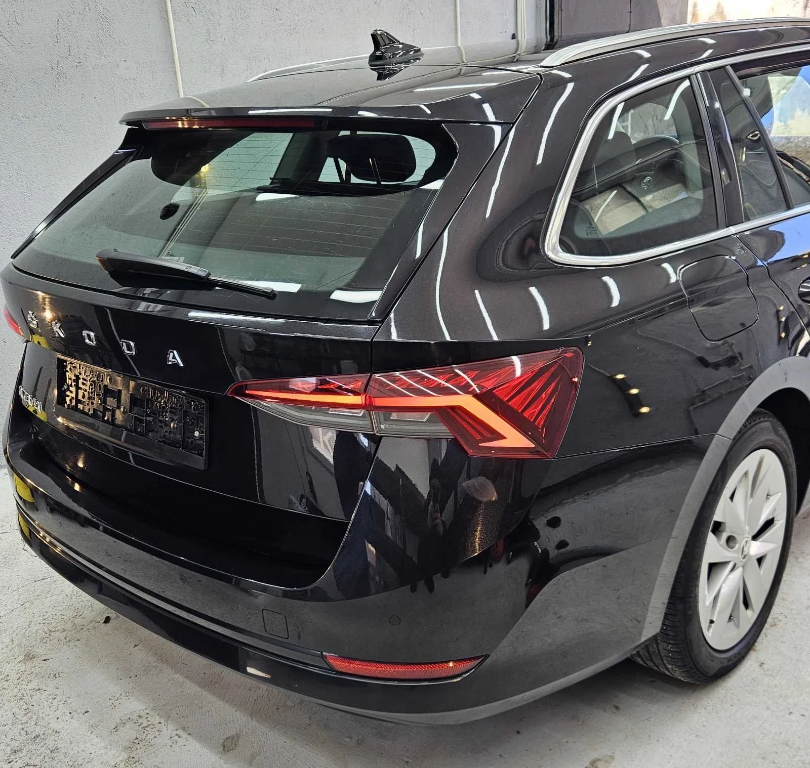 Skoda Octavia 2.0TDi/DSG, снимка 4 - Автомобили и джипове - 54042701