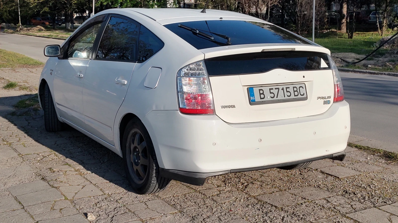 Toyota Prius 1, 5i | Mobile.bg � ����������� 4