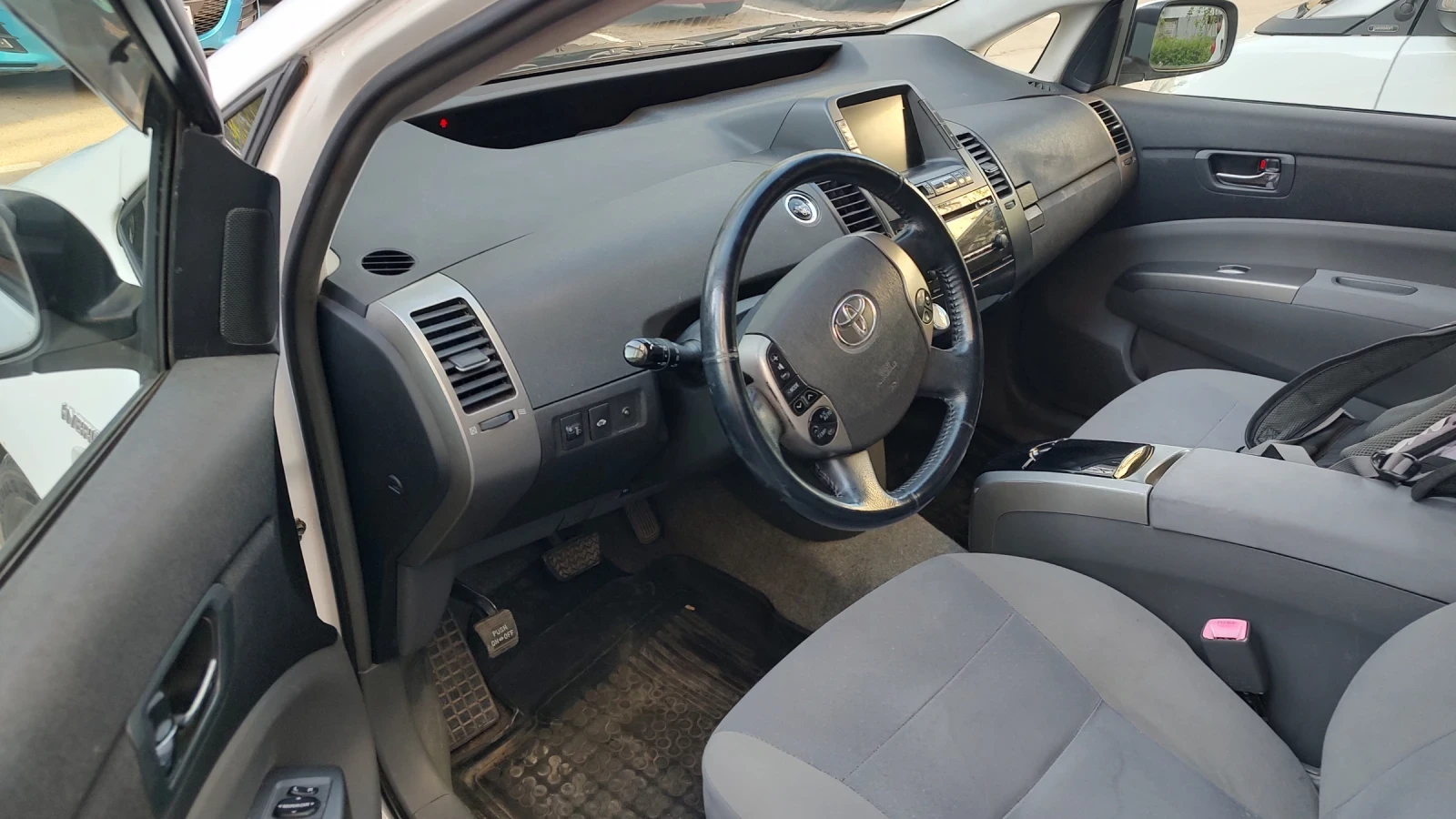 Toyota Prius 1, 5i | Mobile.bg � ����������� 8