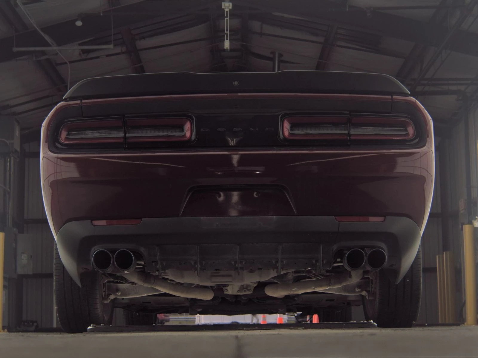 Dodge Challenger, снимка 12 - Автомобили и джипове - 54712561