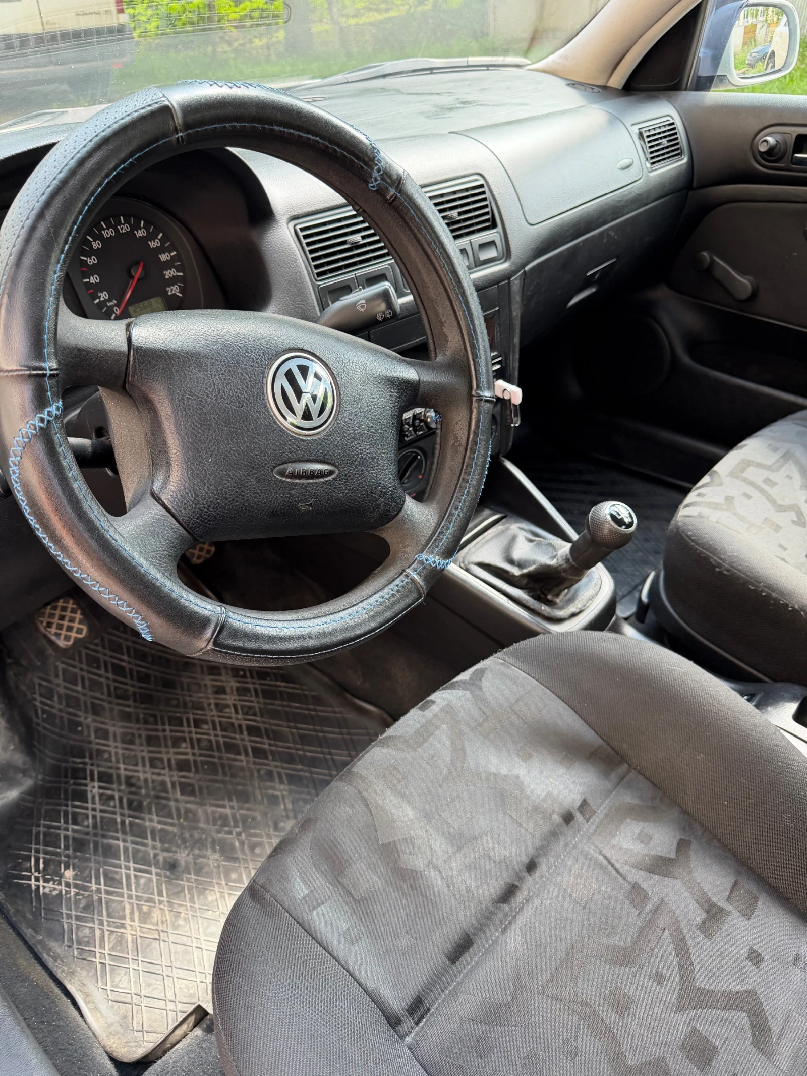 VW Golf 4, снимка 11 - Автомобили и джипове - 54806805
