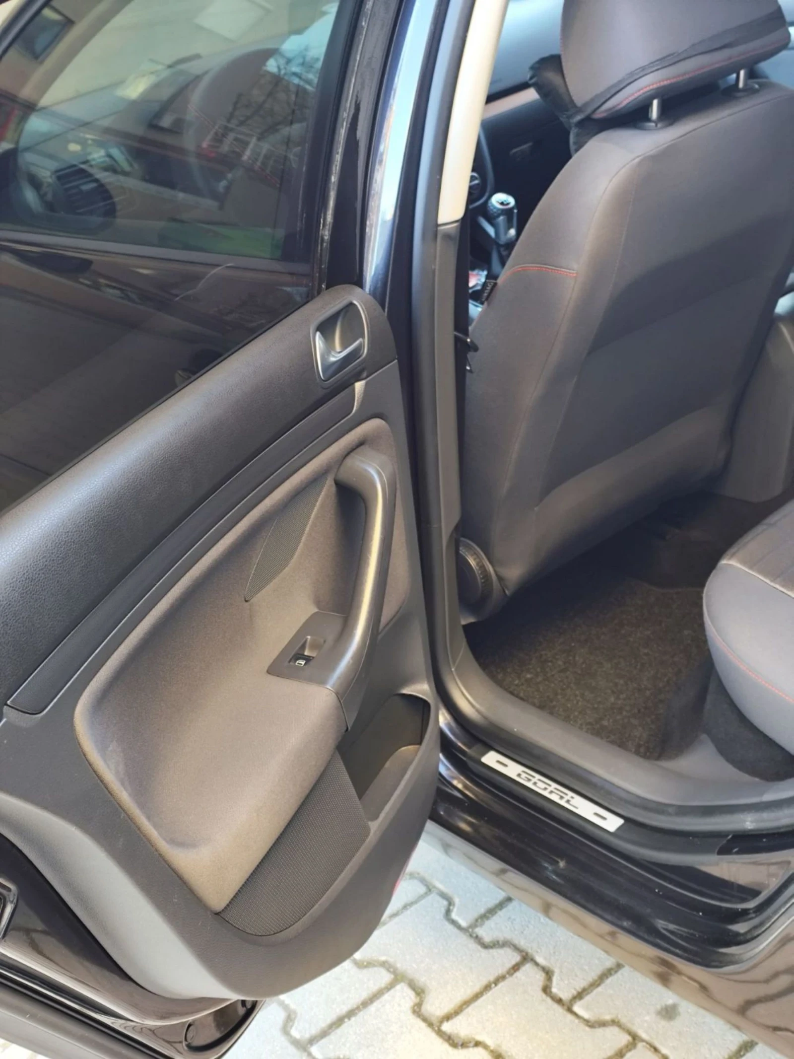VW Golf, снимка 6 - Автомобили и джипове - 55002160