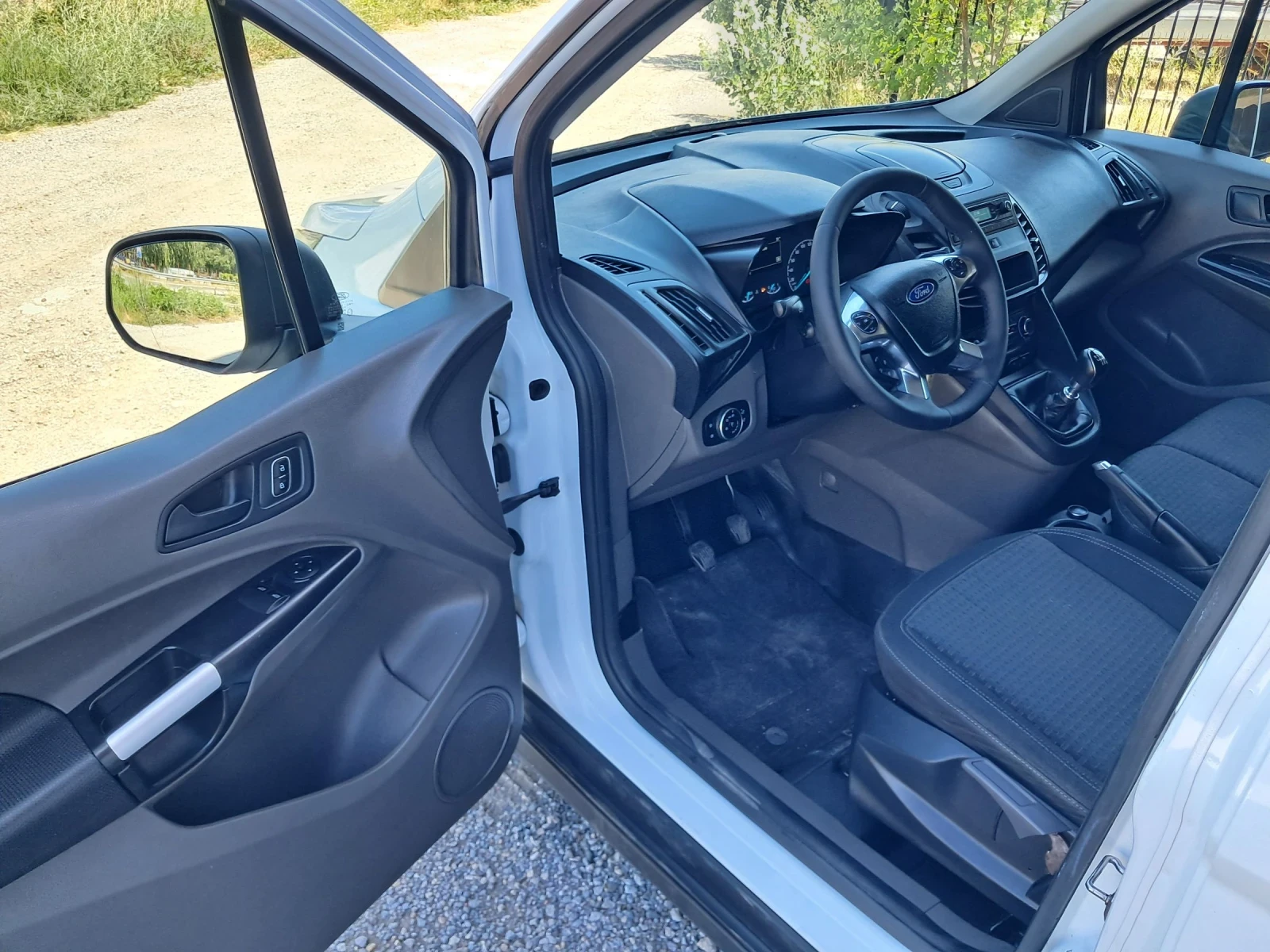 Ford Connect 1.5 eco blu Euro 6D, снимка 8 - Автомобили и джипове - 55140195
