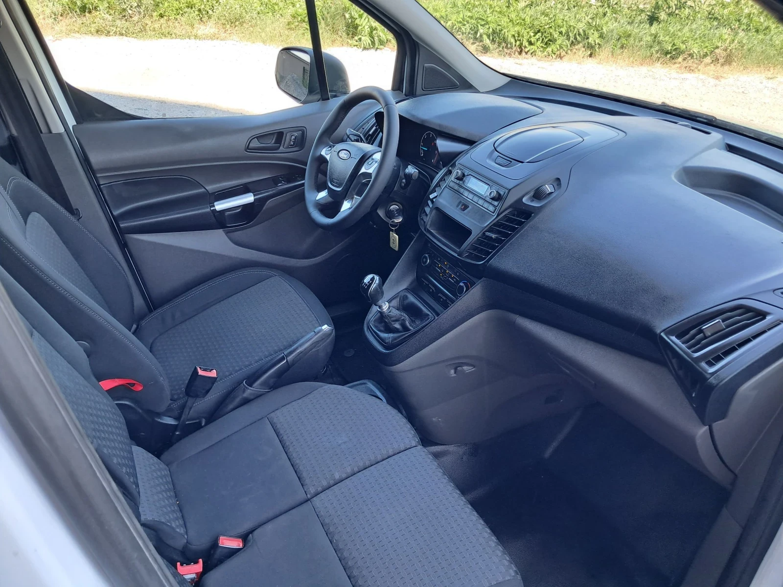Ford Connect 1.5 eco blu Euro 6D, снимка 6 - Автомобили и джипове - 55140195