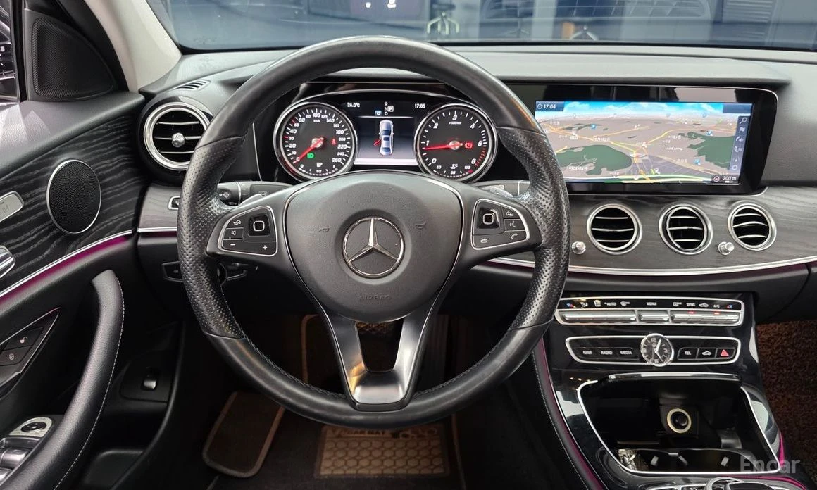 Mercedes-Benz E 220, снимка 13 - Автомобили и джипове - 55510520