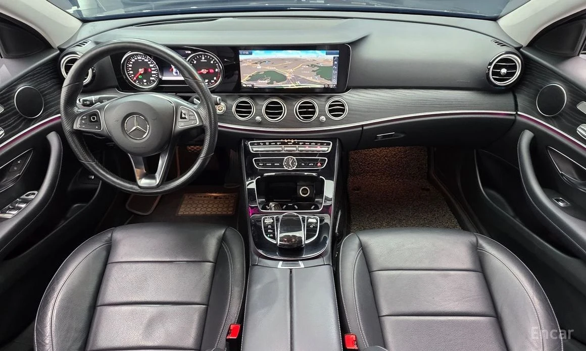 Mercedes-Benz E 220, снимка 7 - Автомобили и джипове - 55510520