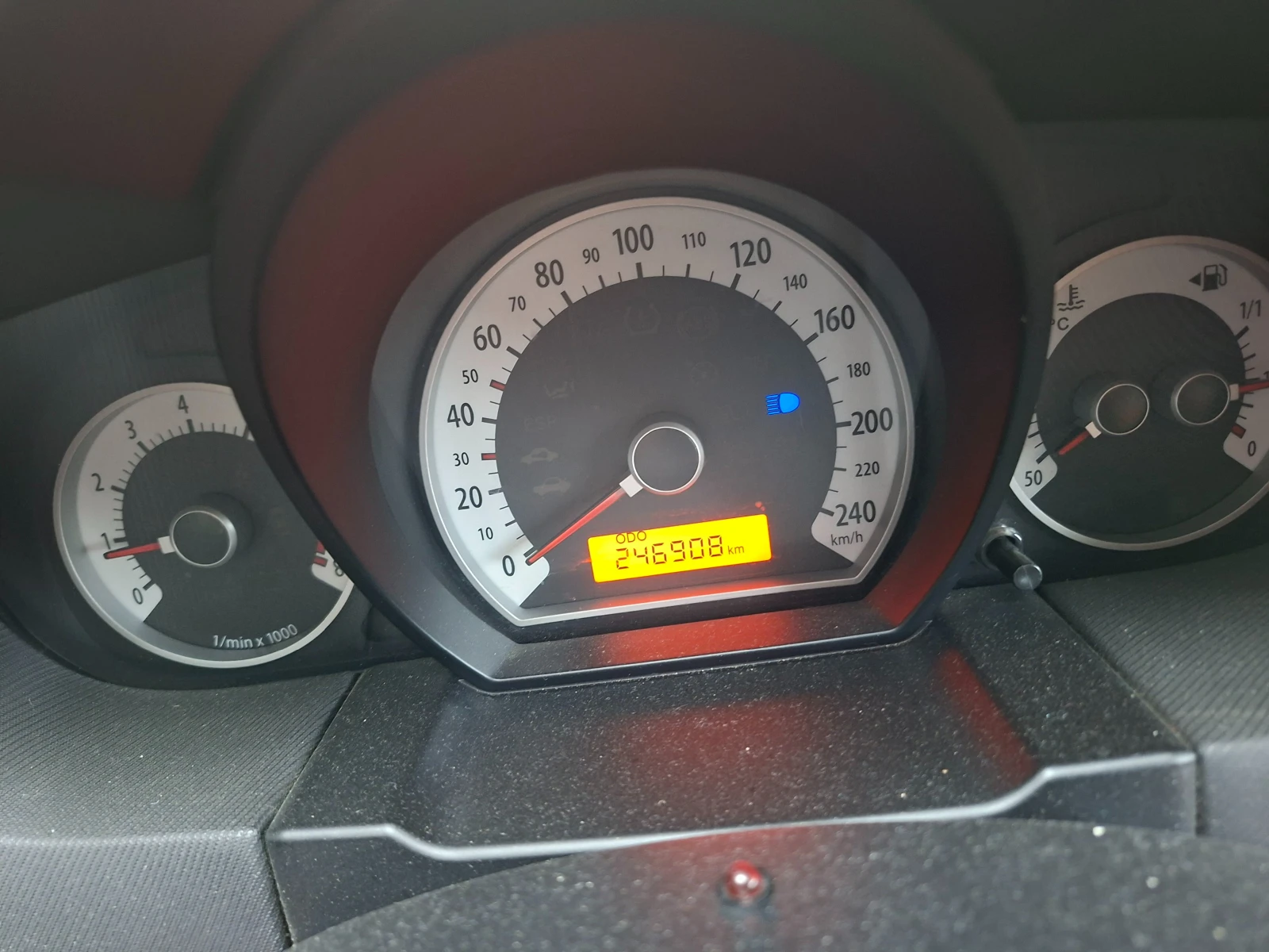 Kia Ceed комби, снимка 7 - Автомобили и джипове - 55682206