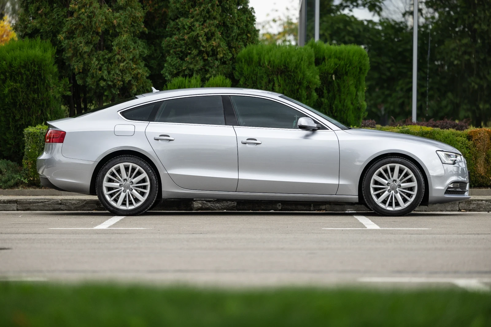 Audi A5 Sportback, снимка 6 - Автомобили и джипове - 55709977