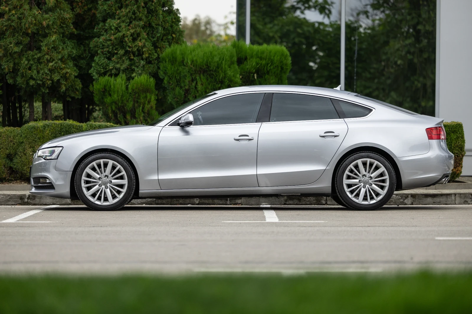 Audi A5 Sportback, снимка 5 - Автомобили и джипове - 55709977