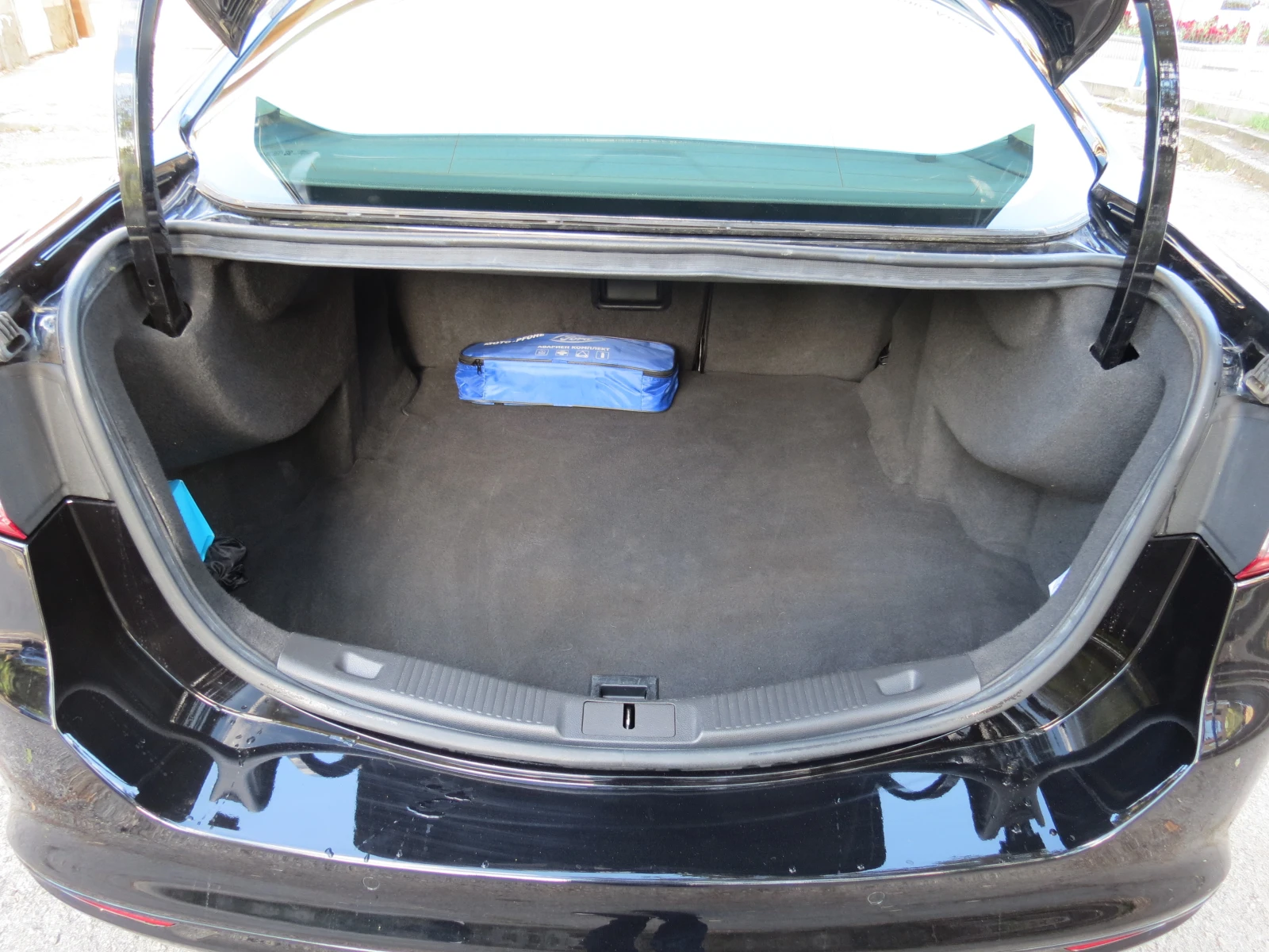Ford Mondeo 2.0 EcoBlue 150 PS, снимка 15 - Автомобили и джипове - 56268309