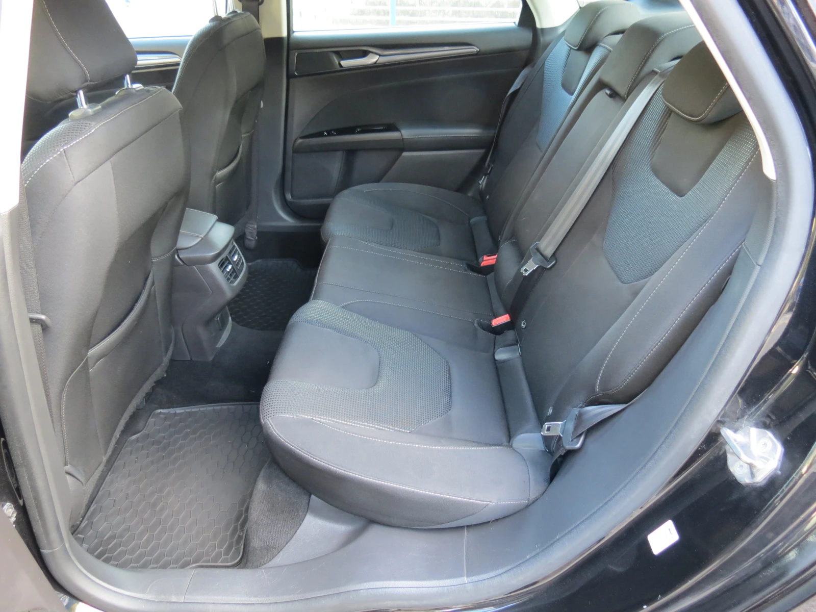 Ford Mondeo 2.0 EcoBlue 150 PS, снимка 14 - Автомобили и джипове - 56268309
