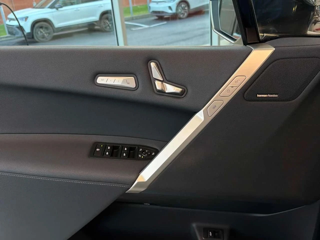BMW iX | Mobile.bg � ����������� 11