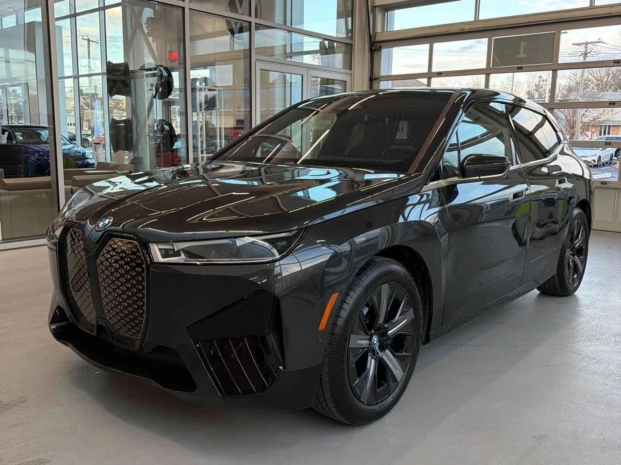 BMW iX