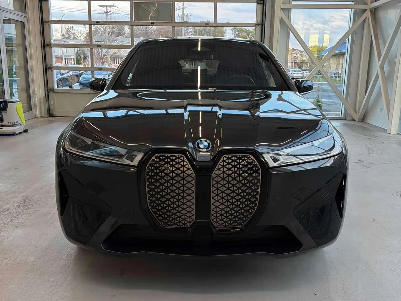 BMW iX | Mobile.bg � ����������� 2