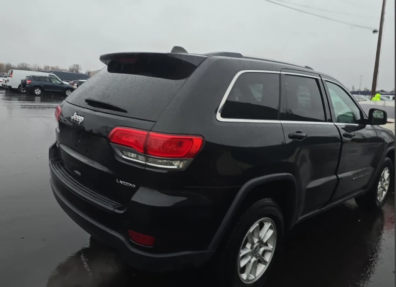 Jeep Grand cherokee КОЖА* ПОДГРЕВ* КЕЙЛЕС* CARPLAY* КАМЕРА* , снимка 3 - Автомобили и джипове - 48136159