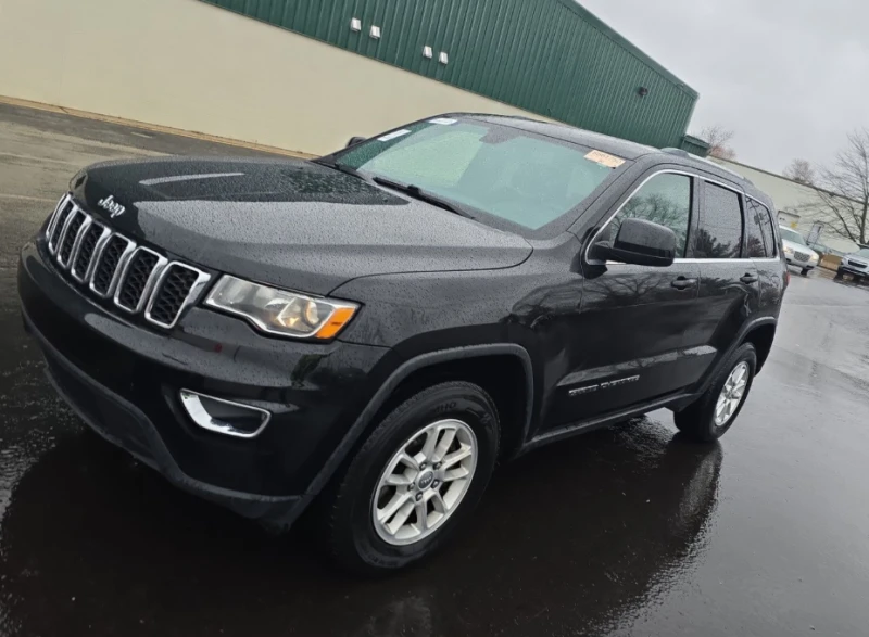 Jeep Grand cherokee КОЖА* ПОДГРЕВ* КЕЙЛЕС* CARPLAY* КАМЕРА* , снимка 1 - Автомобили и джипове - 48136159