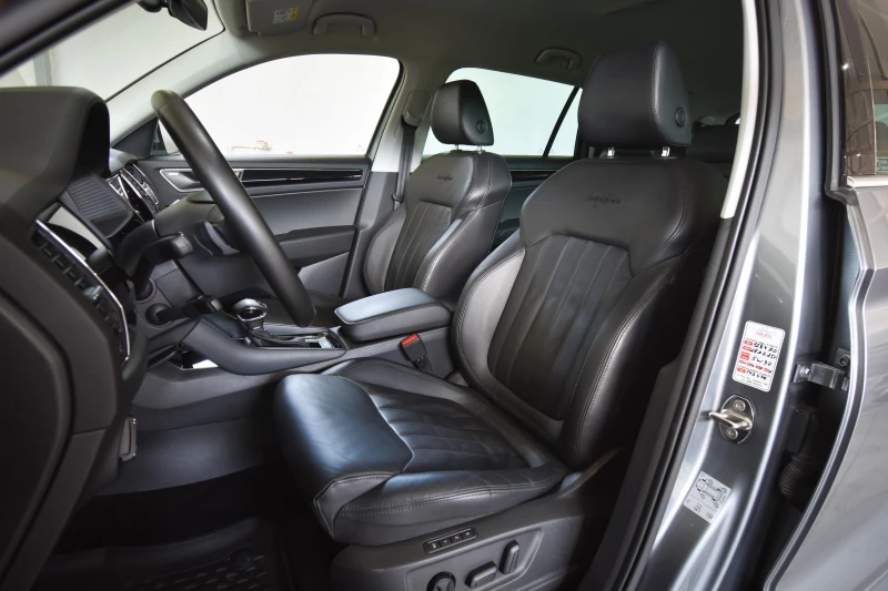 Skoda Kodiaq L&K/CANTON/360Камера/7МЕСТЕН/ДАНЪЧЕН КРЕДИТ, снимка 10 - Автомобили и джипове - 51294889