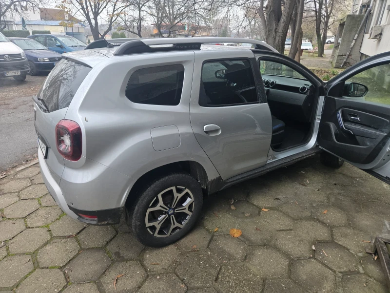 Dacia Duster, снимка 4 - Автомобили и джипове - 52282124