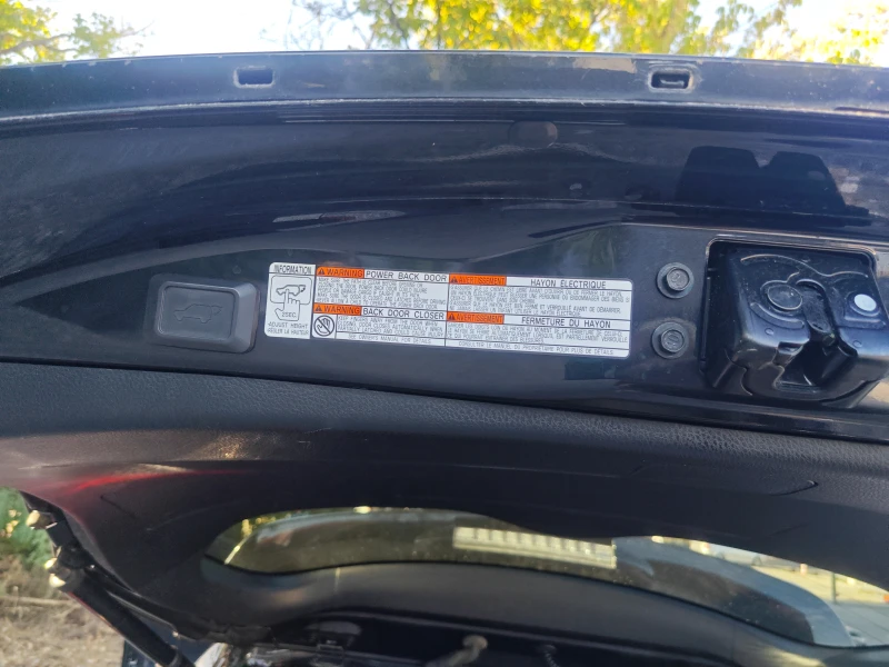 Toyota Rav4 2.0d4d 2016 СПЕШНО, снимка 14 - Автомобили и джипове - 51647163