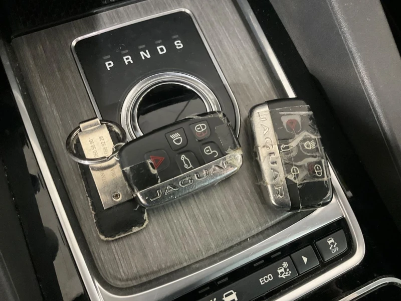 Jaguar F-PACE  30d AWD, снимка 12 - Автомобили и джипове - 52488914