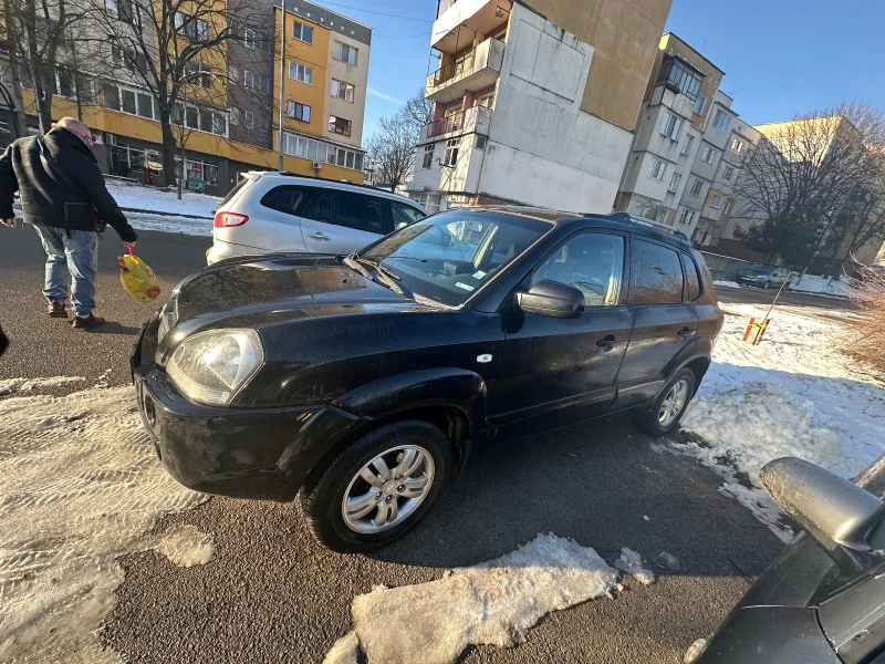 Hyundai Tucson, снимка 4 - Автомобили и джипове - 53110301