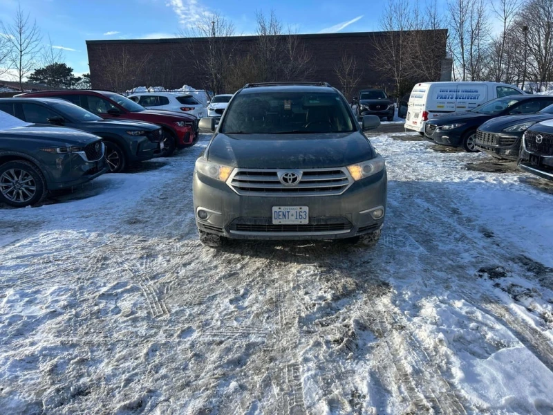 Toyota Highlander * 4WD 4dr * CARFAX * БЕЗ ПЪРВОНАЧАЛНА ВНОСКА, снимка 6 - Автомобили и джипове - 53426395