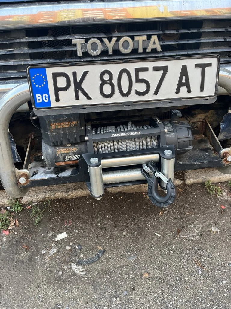 Toyota Hilux, снимка 4 - Автомобили и джипове - 49449457