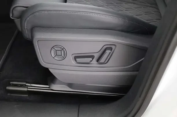Audi Q5 Sportback e-hybrid Quattro S-line = NEW = �������� | Mobile.bg � ����������� 7