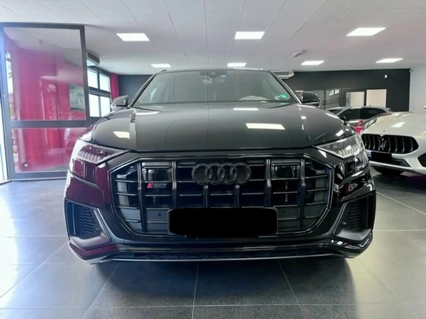 Audi SQ8 4.0 TFSI V8 Quattro - изображение 2