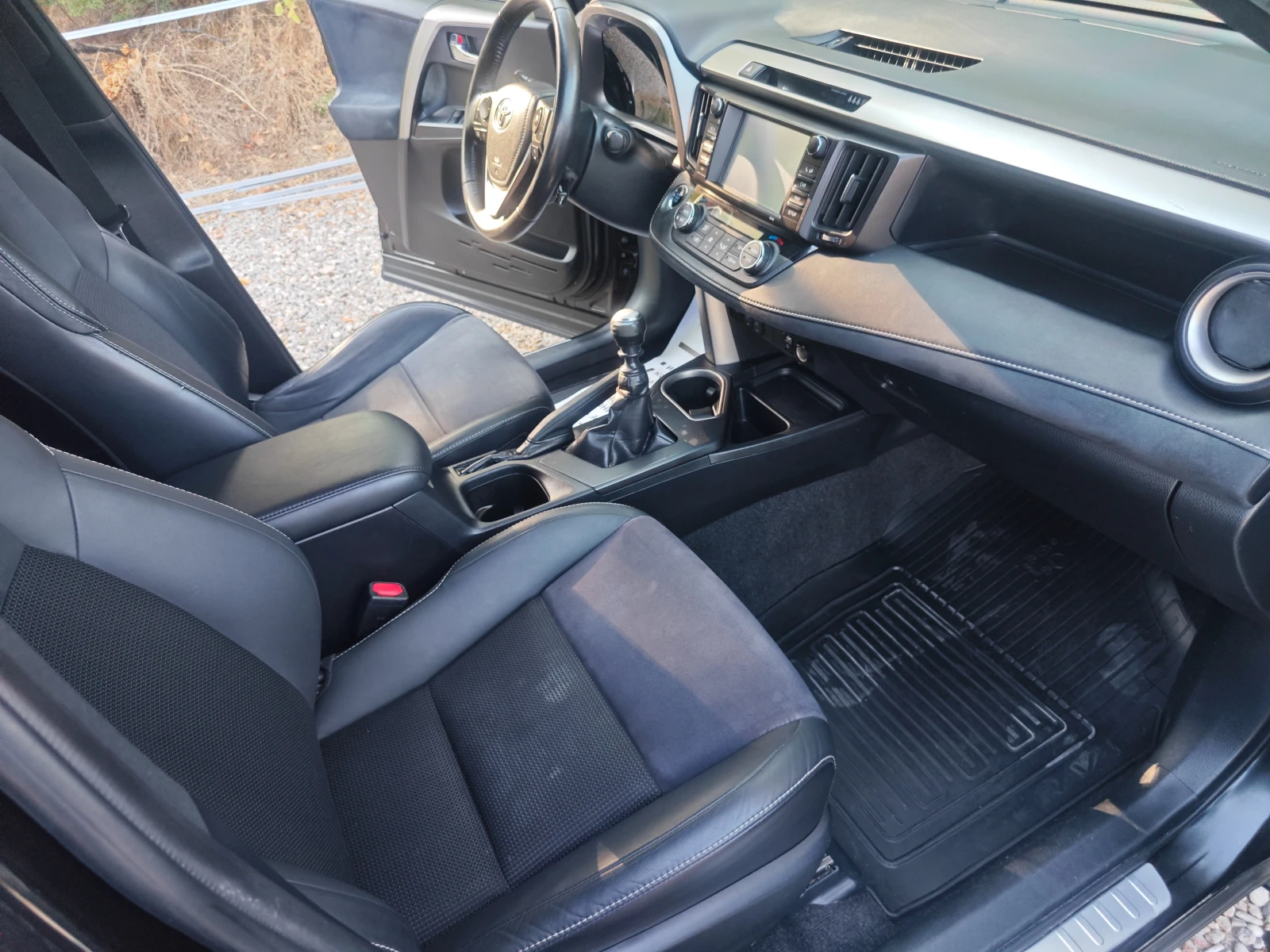 Toyota Rav4 2.0d4d 2016  | Mobile.bg   15