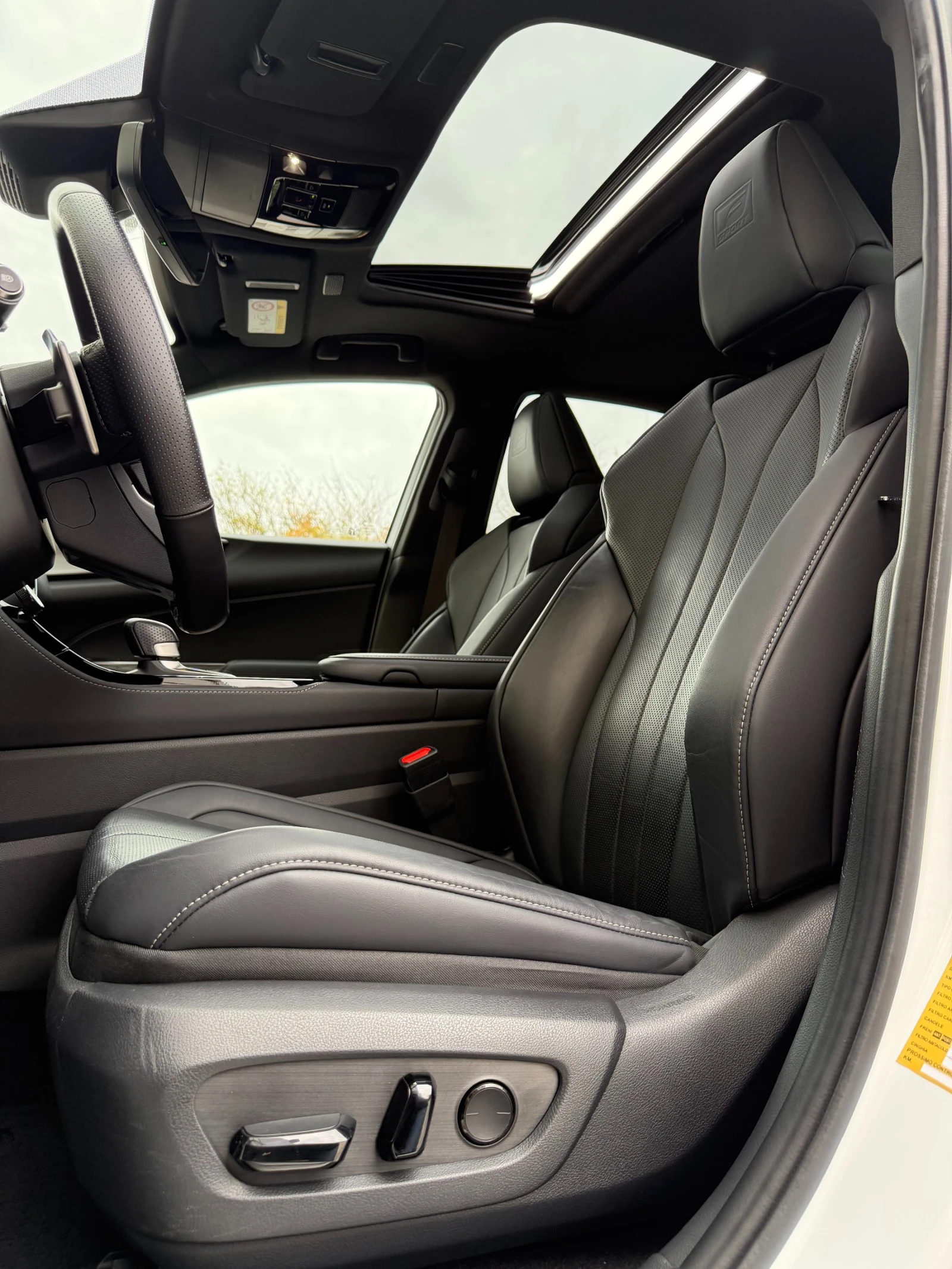 Lexus NX 450 h+ F Sport в Гаранция - изображение 6